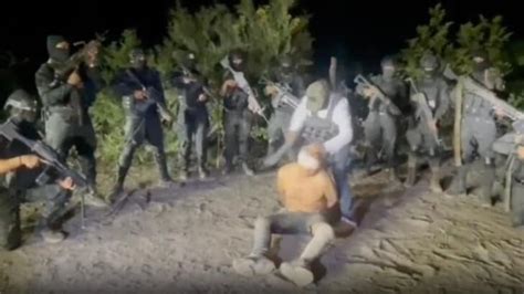 rival gang member flayed tortured and beheaded|Mexican drug cartel members behead rival Zetas in 'horrific' 3 min .